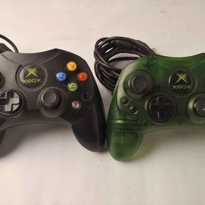 2 Used Xbox Wired Controllers for Microsoft Xbox